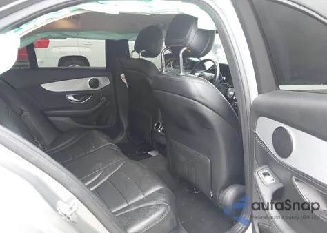 2016 Mercedes-Benz C 300 4Matic из США, поврежденный, VIN 55SWF4KB9GU111848